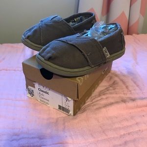 Toddler Toms